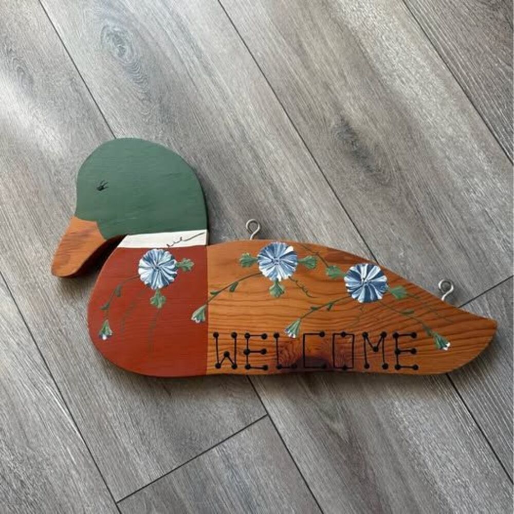 Vintage Duck Welcome Sign